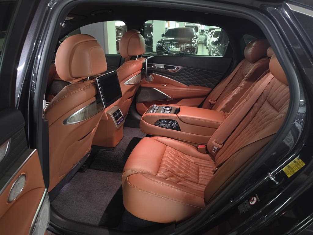 Kia K9 — photo 08