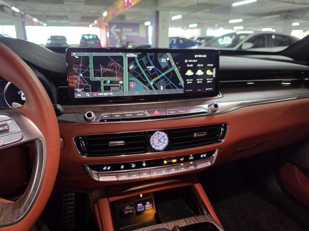 Kia K9 — photo 10
