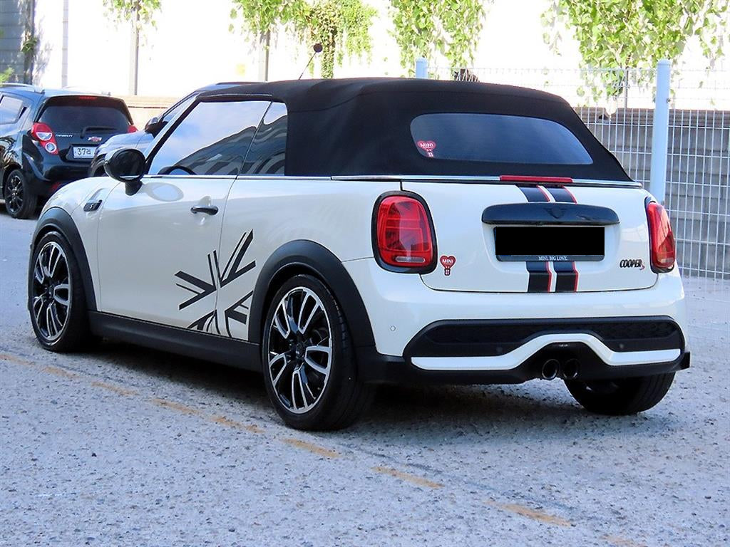 Mini Cooper Convertible — photo 03