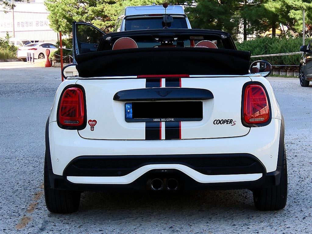 Mini Cooper Convertible — photo 08