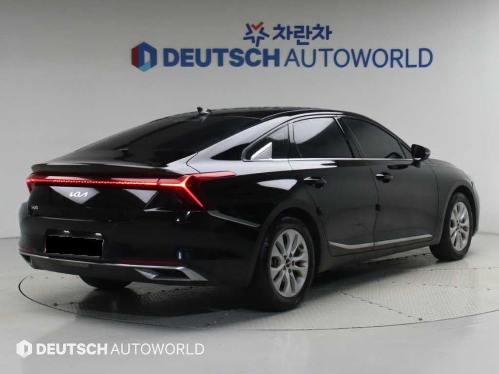 Kia K8 — photo 02