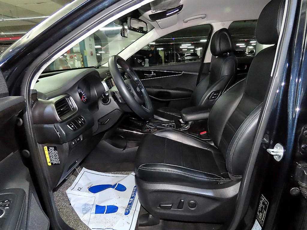 Kia Sorento — photo 06