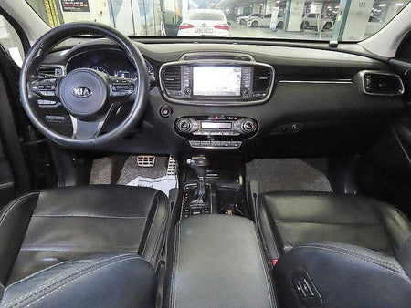 Kia Sorento — photo 10