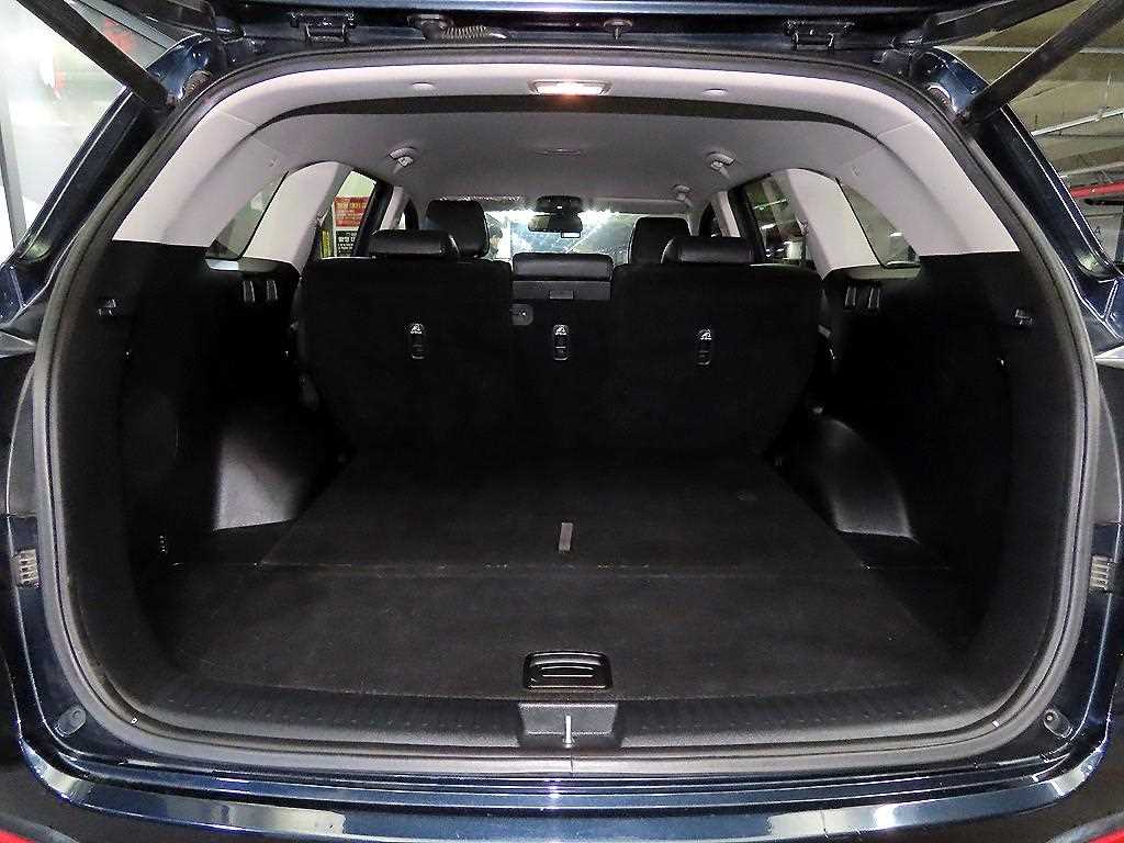 Kia Sorento — photo 17