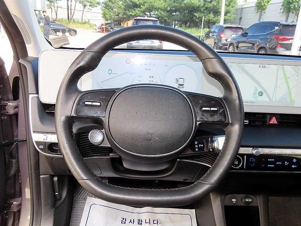 Hyundai Ioniq5 — photo 08