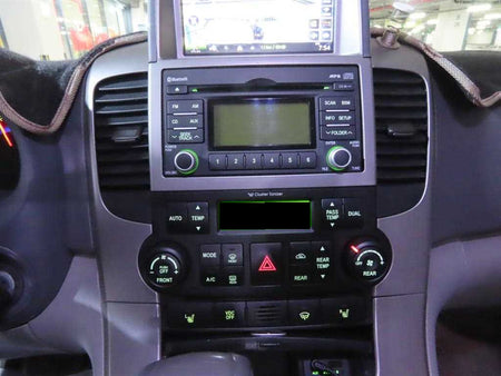 Kia Carnival — photo 14