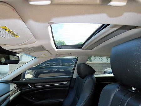 Honda Accord — photo 18