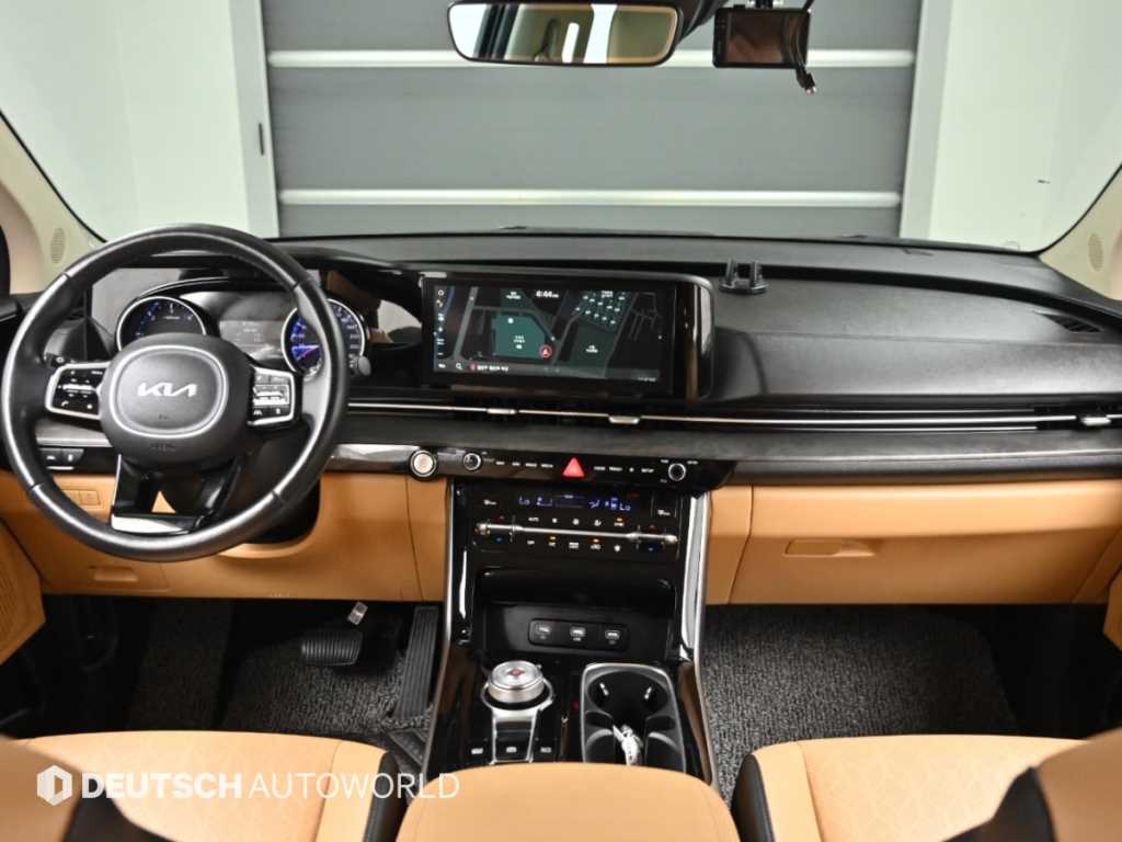 Kia Carnival — photo 07