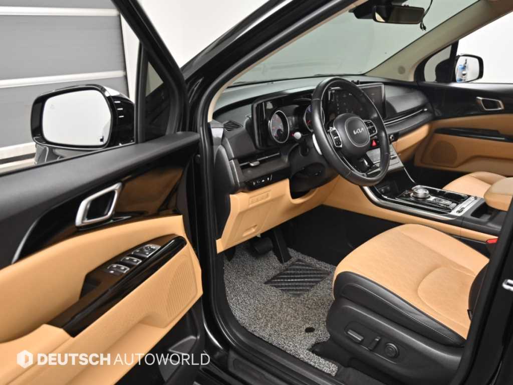 Kia Carnival — photo 11