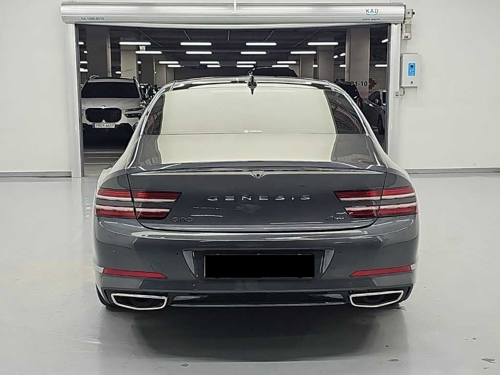 Genesis G80 — photo 03