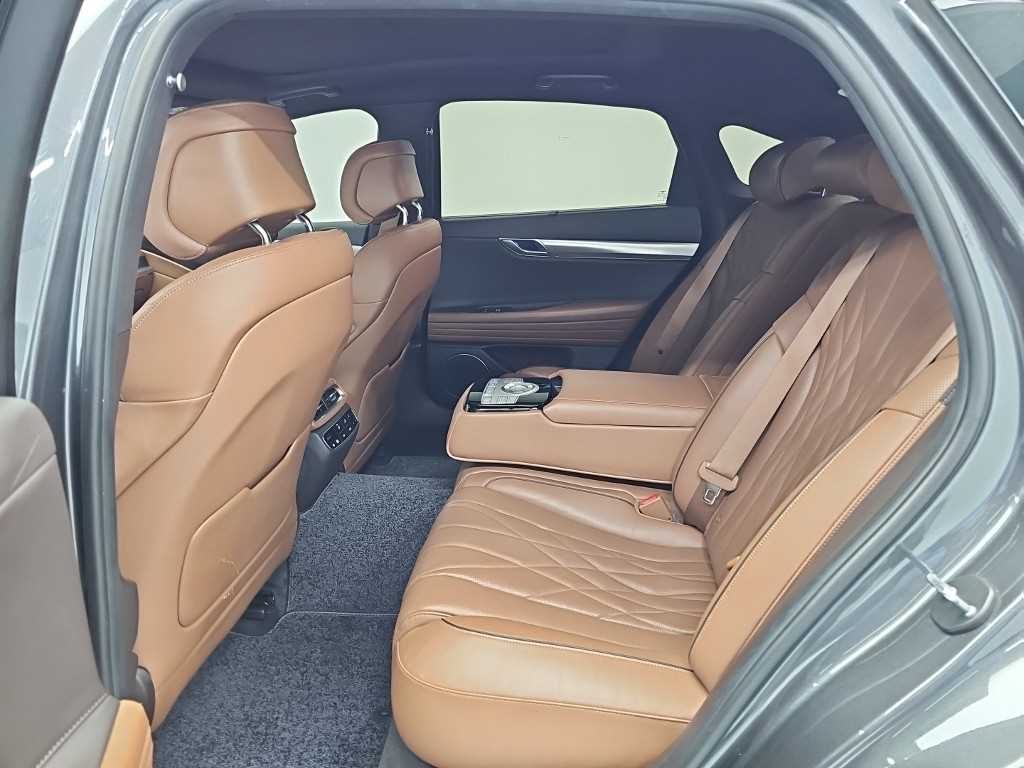 Genesis G80 — photo 12