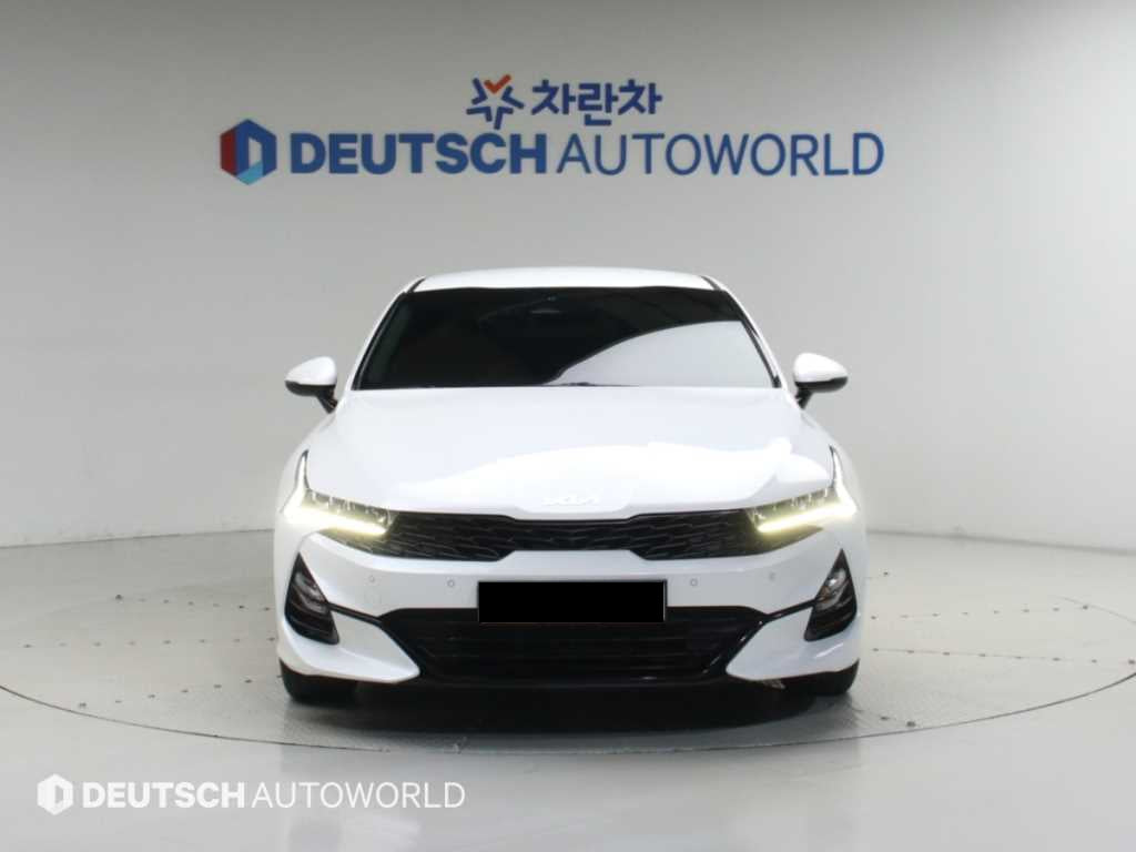 Kia K5 — photo 03