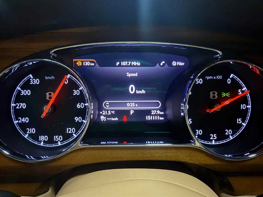 Bentley Mulsanne — photo 07