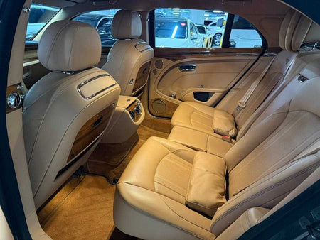 Bentley Mulsanne — photo 11