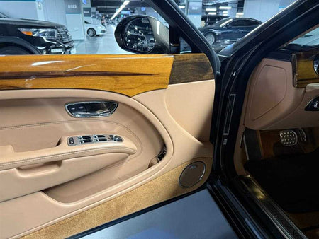 Bentley Mulsanne — photo 12