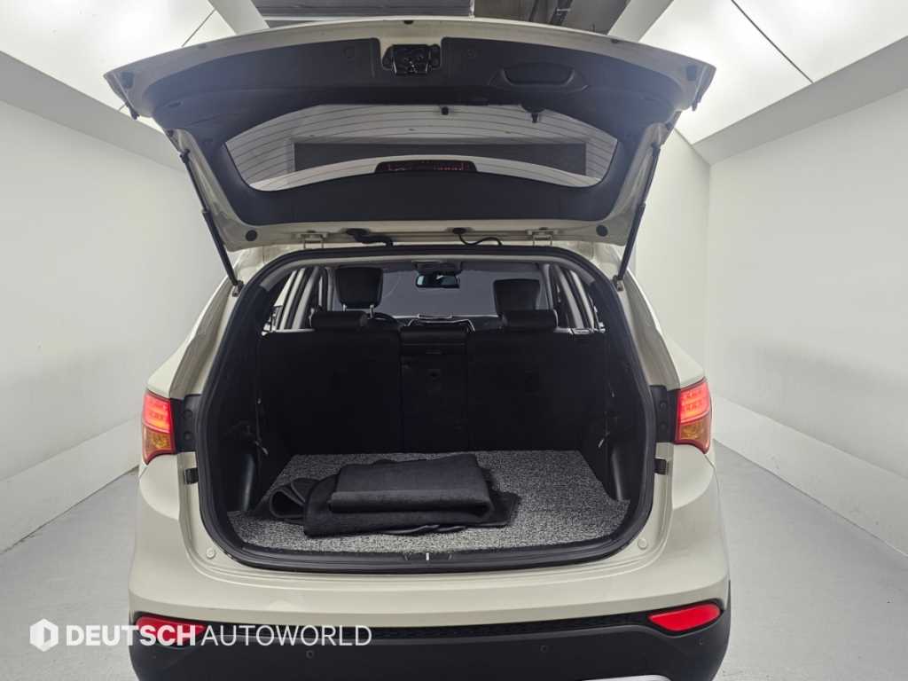 Hyundai Santafe — photo 19