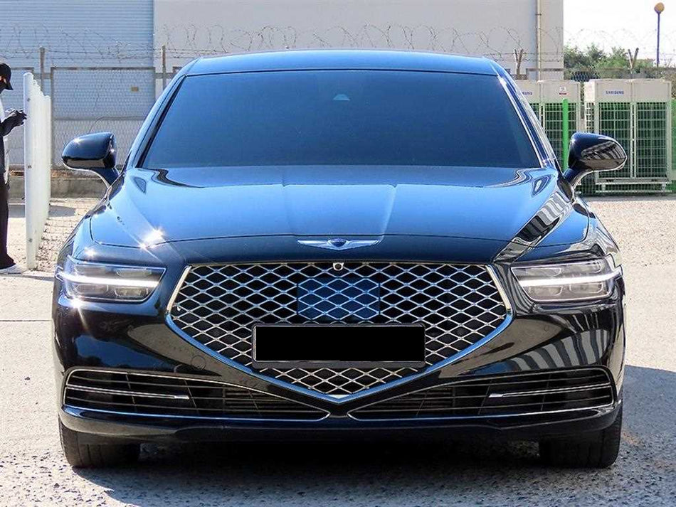 Genesis G90 — photo 01