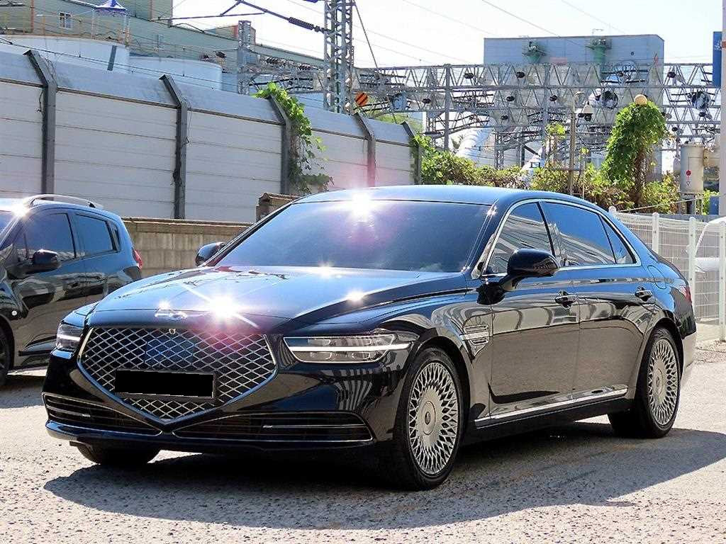 Genesis G90 — photo 02