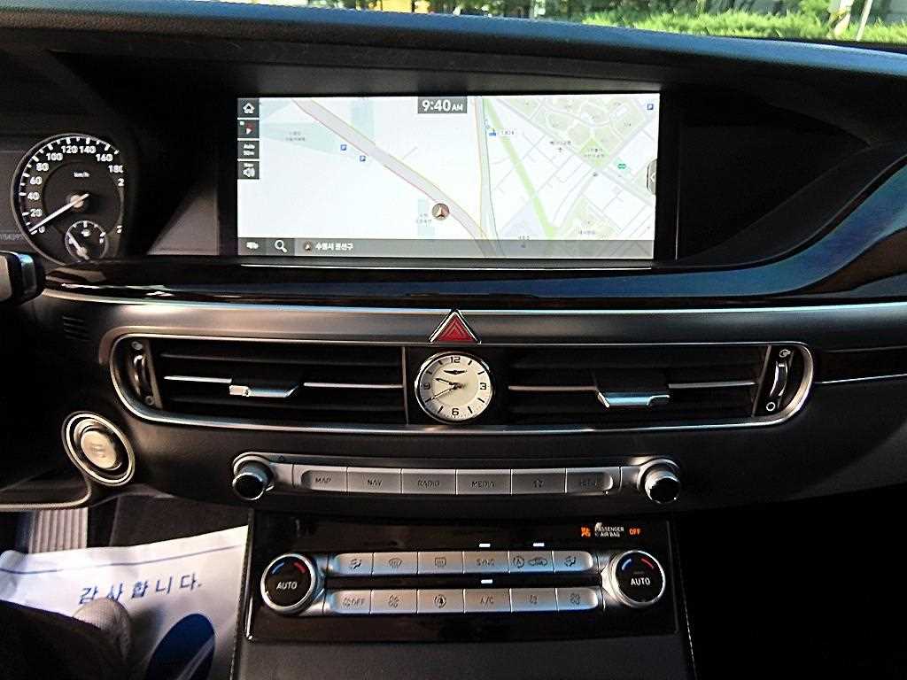 Genesis G90 — photo 13