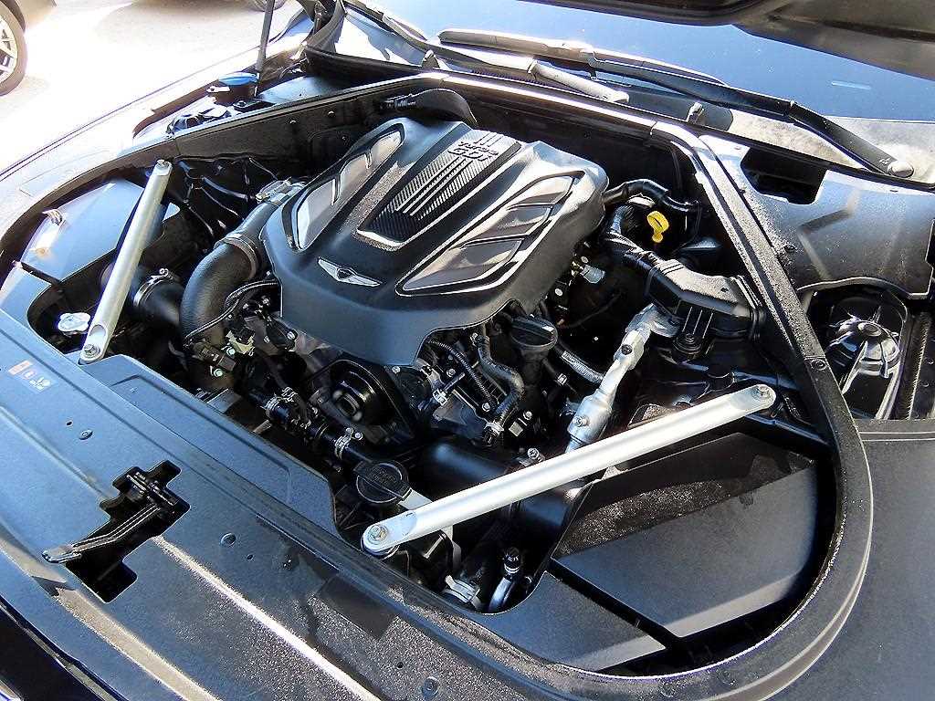Genesis G90 — photo 19