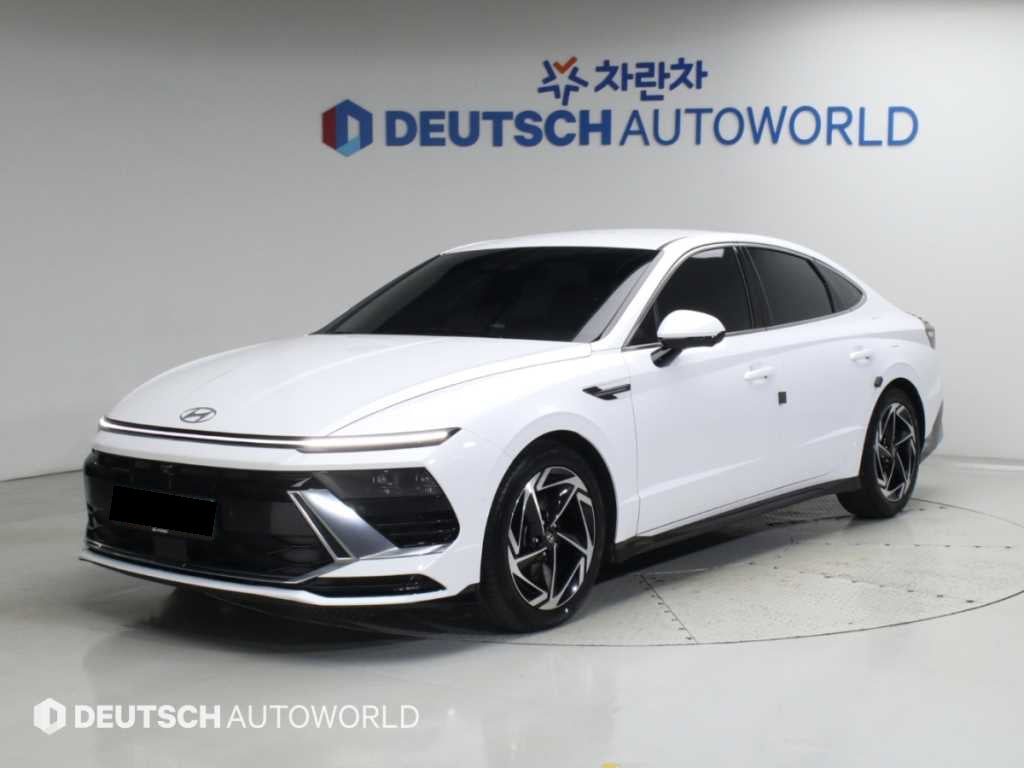 Hyundai Sonata — photo 01