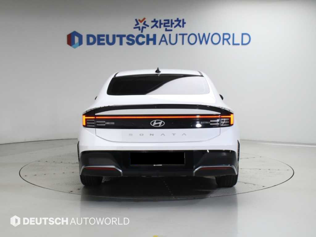 Hyundai Sonata — photo 04