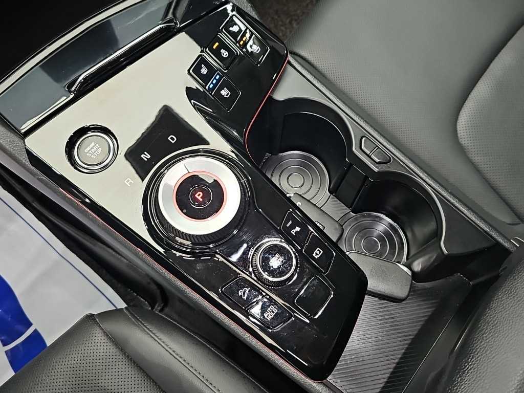 Kia Sportage — photo 08