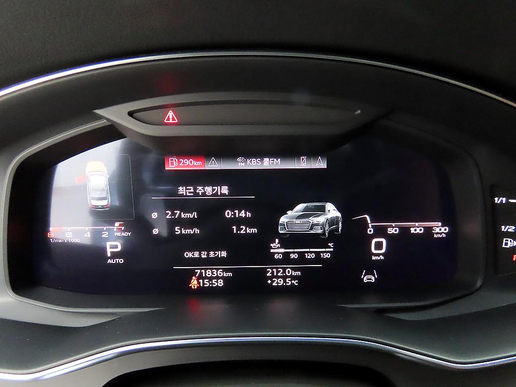Audi A6 — photo 09