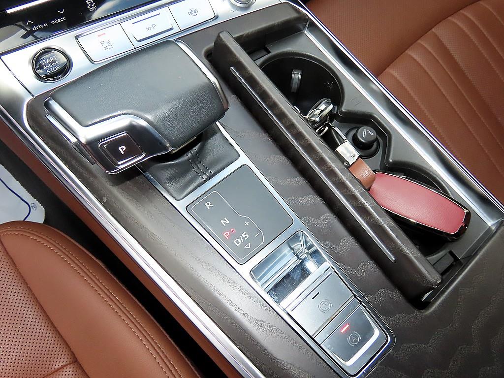 Audi A6 — photo 11