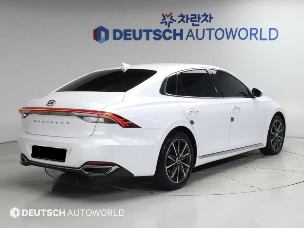 Hyundai Grandeur — photo 02