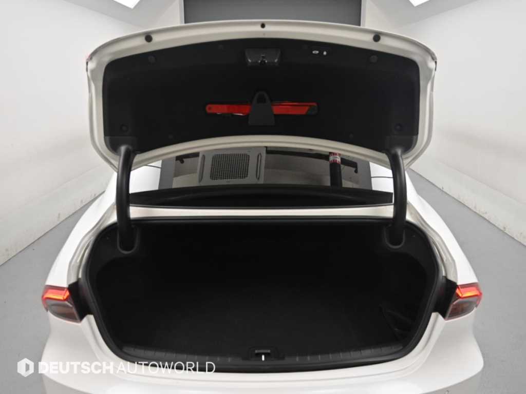 Hyundai Grandeur — photo 19