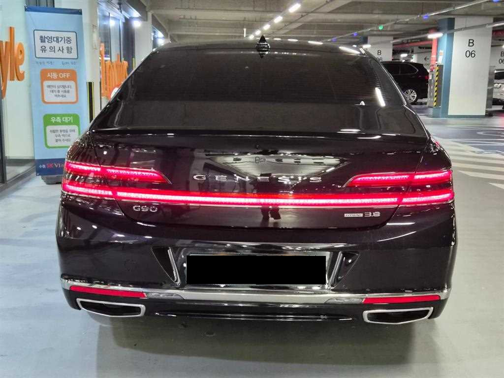 Genesis G90 — photo 05