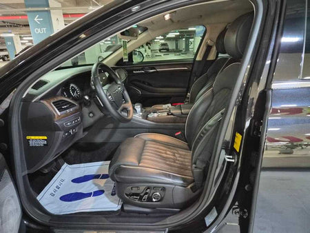 Genesis G90 — photo 06