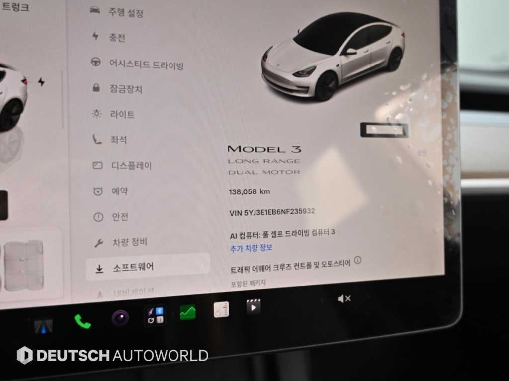 Tesla Model 3 — photo 08