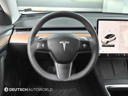 Tesla Model 3 — photo 13