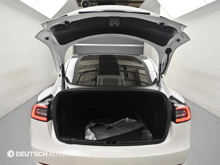 Tesla Model 3 — photo 19