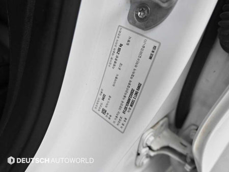 Tesla Model 3 — photo 20