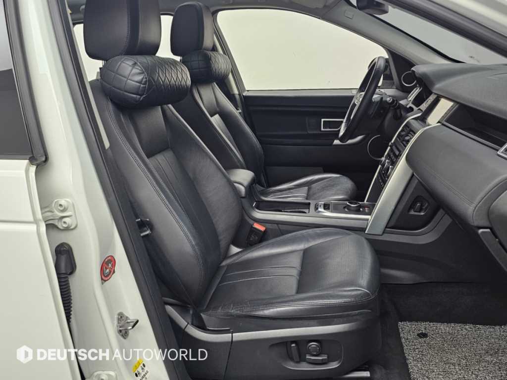 Land Rover Discovery Sport — photo 10
