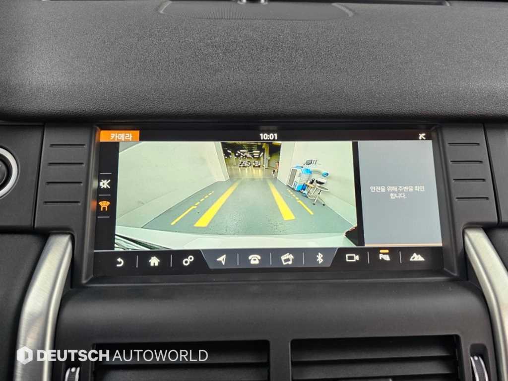 Land Rover Discovery Sport — photo 15