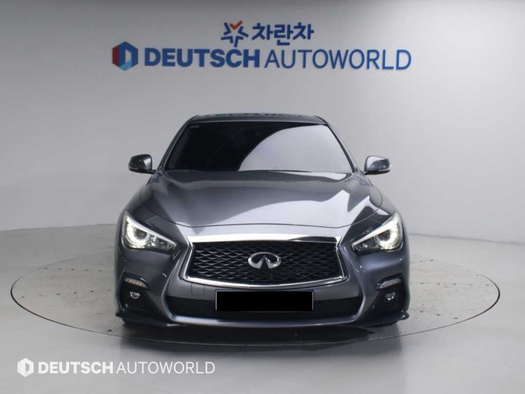 Infiniti Q50 — photo 03