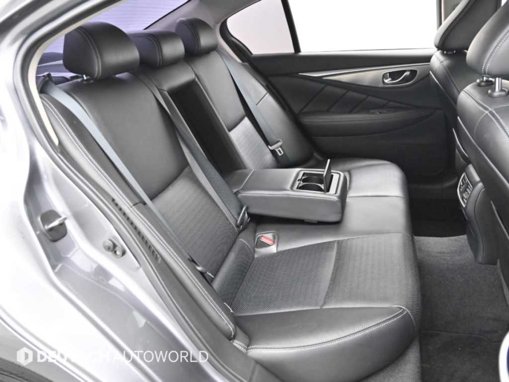 Infiniti Q50 — photo 12