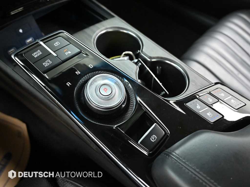 Kia K8 — photo 09