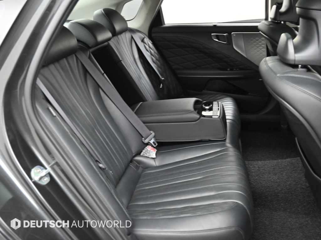 Kia K8 — photo 12