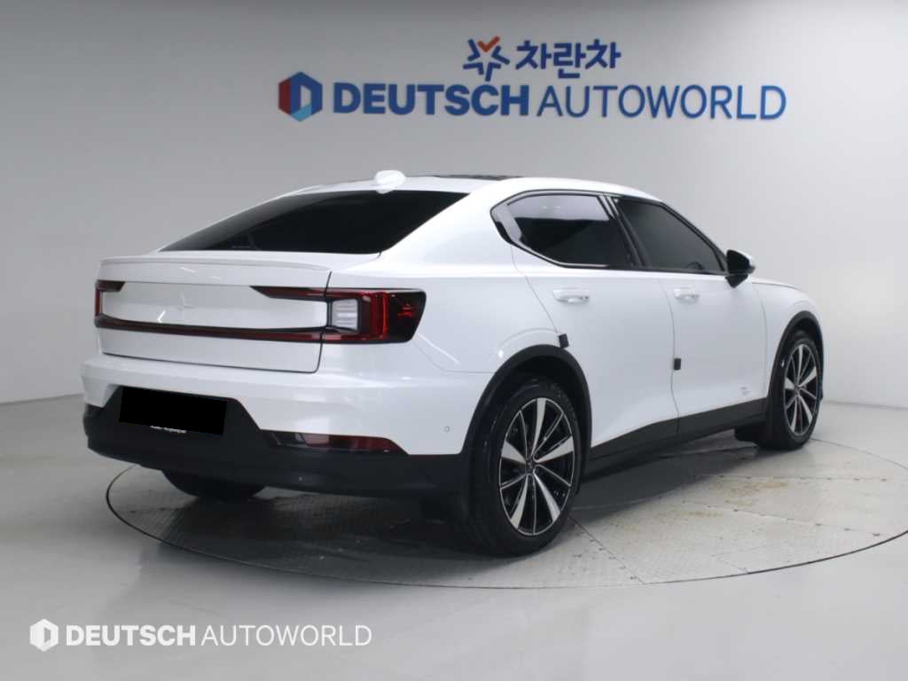 Polestar Polestar 2 — photo 02