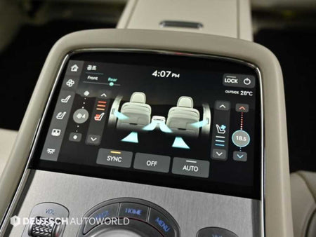 Genesis G90 — photo 16