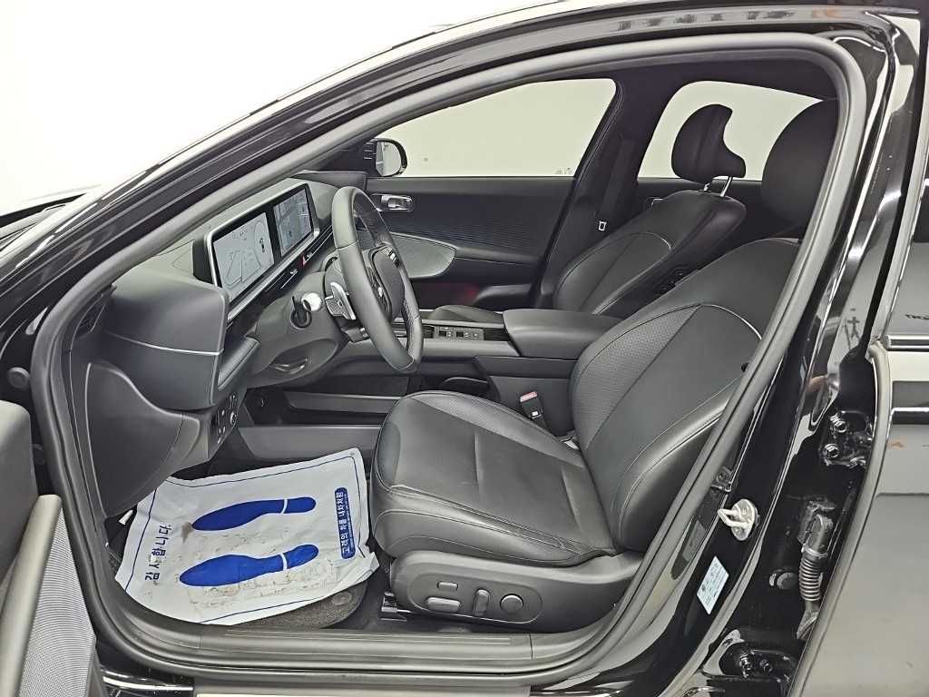 Hyundai Ioniq6 — photo 11