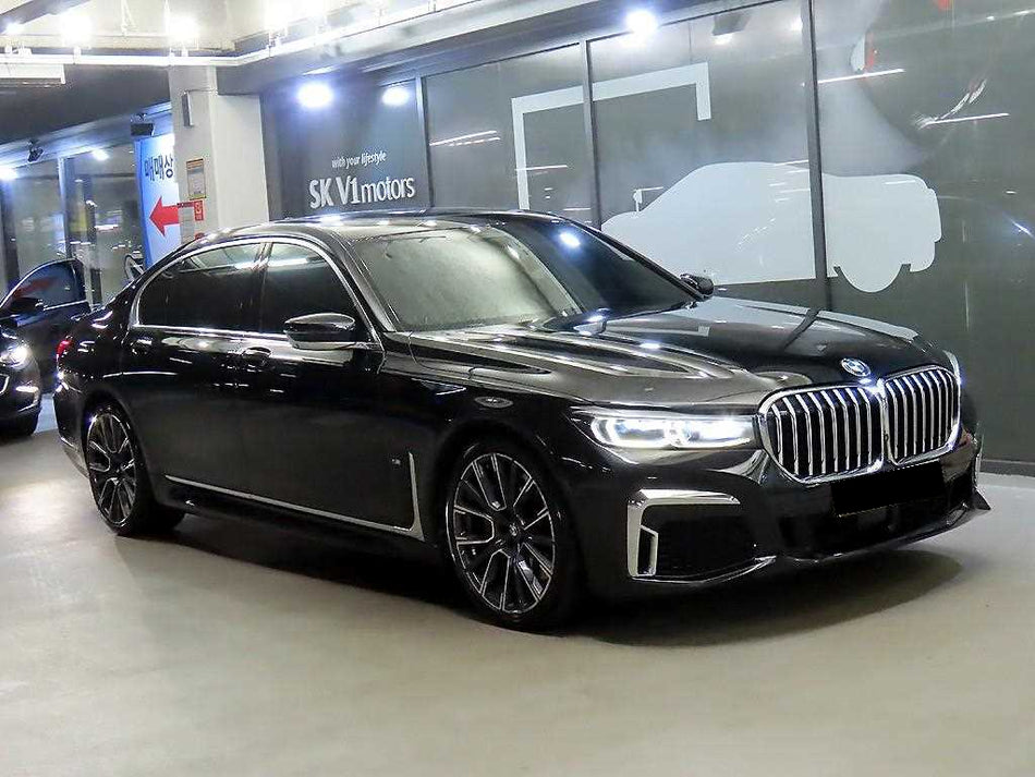 BMW 7-Series — photo 01