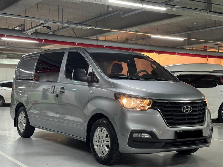 Hyundai Starex — photo 02