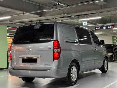 Hyundai Starex — photo 03