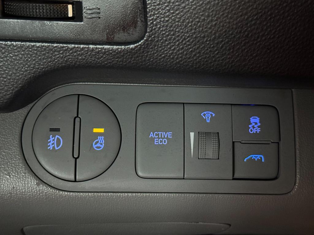 Hyundai Starex — photo 17